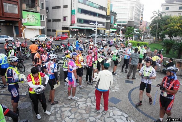 桃竹苗  .瘋200K 開小藍車.隨意拍  YA!!  S1
