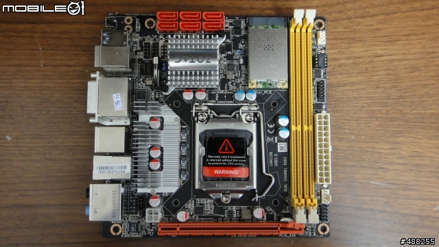 ZOTAC 索泰 迷酷H55U3 ITX WIFI (H55ITX-C-E) H55-ITX WiFi USB3.0 開箱文 Mini-itx超威的小版
