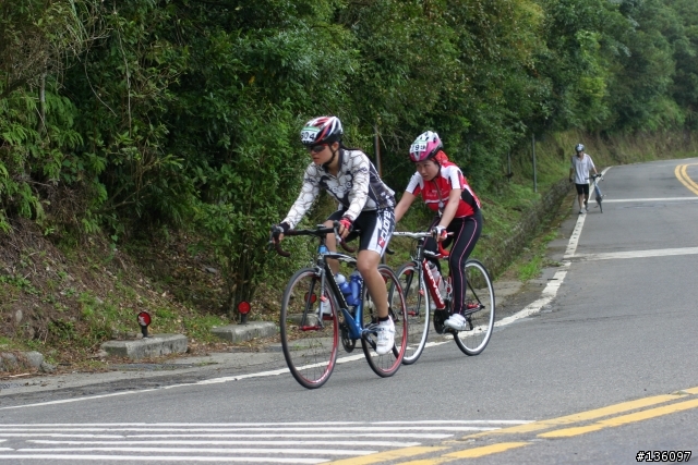 2010-09-11 AMD盃陽金公路自行車大賽--冷水坑叉路口