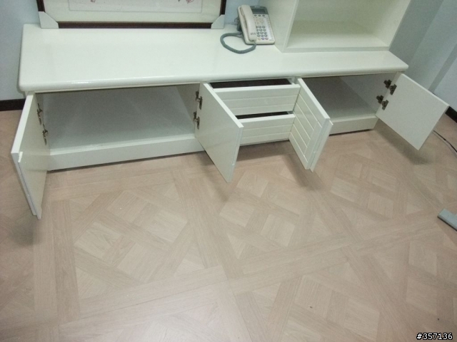 DIY 重新上漆 20 幾年電視櫃