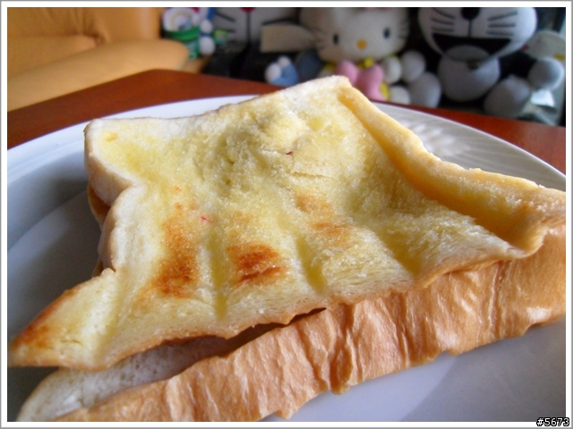 在地美食-香烤半世紀岡山-新源發-烤土司