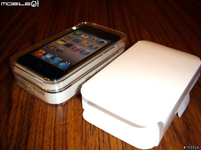 [開箱]我的港版ipod touch 4 32GB 同場加映ipod4 iphone4 iphone3GS比較