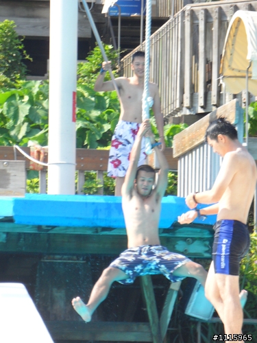 [wb650]抓住夏天最後的尾巴，我沒有食言的泳裝照來了！