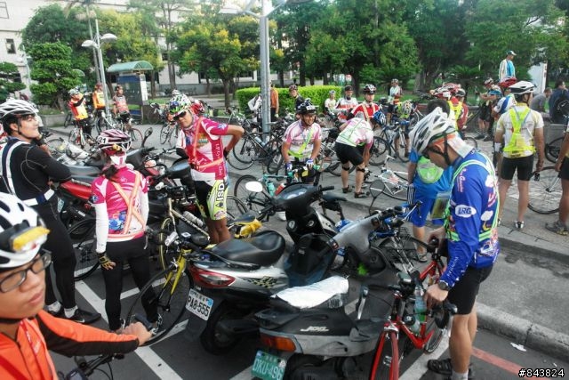桃竹苗  .瘋200K 開小藍車.隨意拍  YA!!  S1