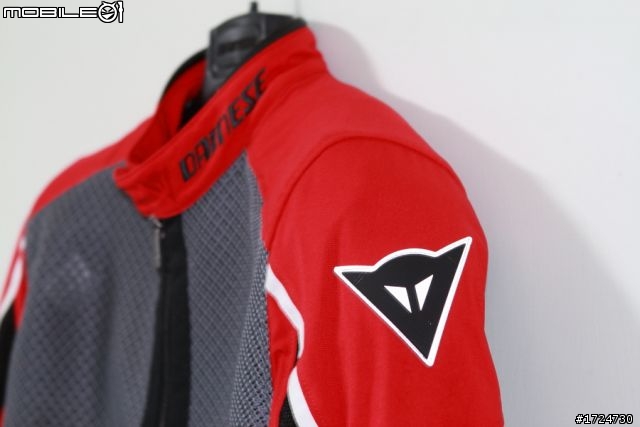 [開箱] Arai RX-7 RR5, Dainese Air-2 & Wave G2, Dainese X-ILE