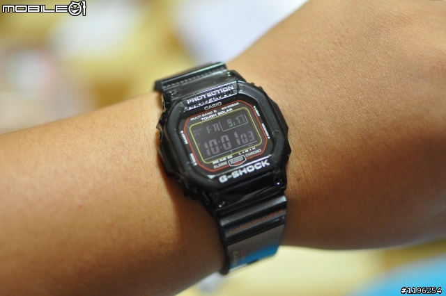 電波時計 G-SHOCK 碳纖維錶帶太陽能6局電波錶 GW-S5600B 入手[開箱文]