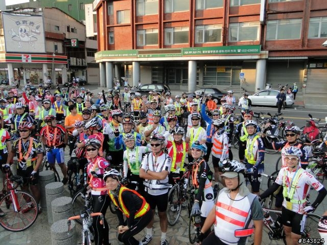 桃竹苗 .瘋200K 開小藍車.隨意拍 YA!! S3-1