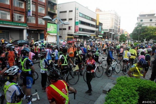 桃竹苗  .瘋200K 開小藍車.隨意拍  YA!!  S1