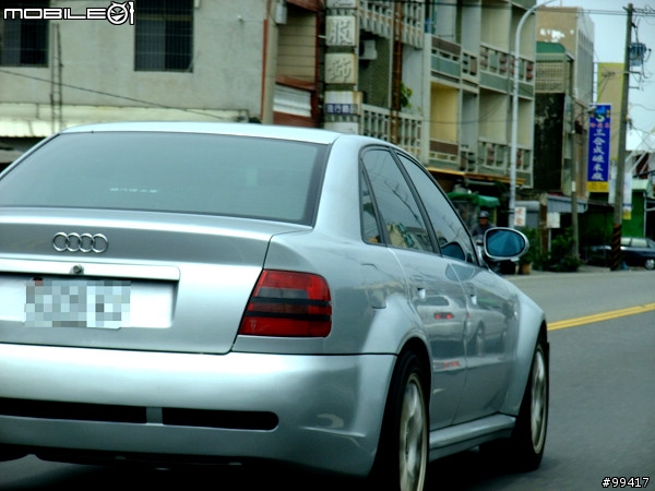 暴龜暴的很誇張的AUDI,大家鑑定一下!