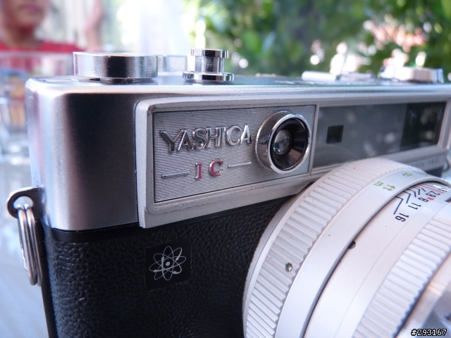 第一次的開箱文~相隔了近40年的開封  YASHICA Lynx 14E