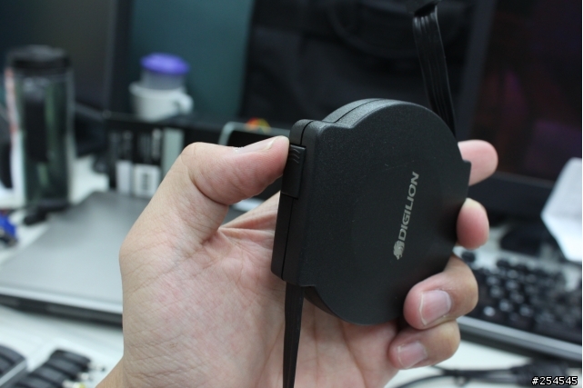 [開箱]DIGILION Dazzle S100 筆電超薄萬用變壓器