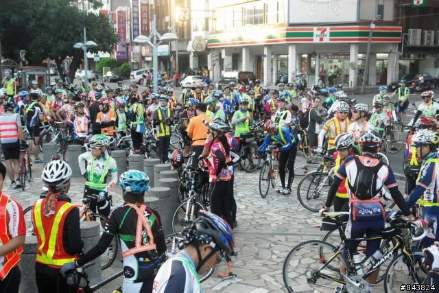 桃竹苗  .瘋200K 開小藍車.隨意拍  YA!!  S1