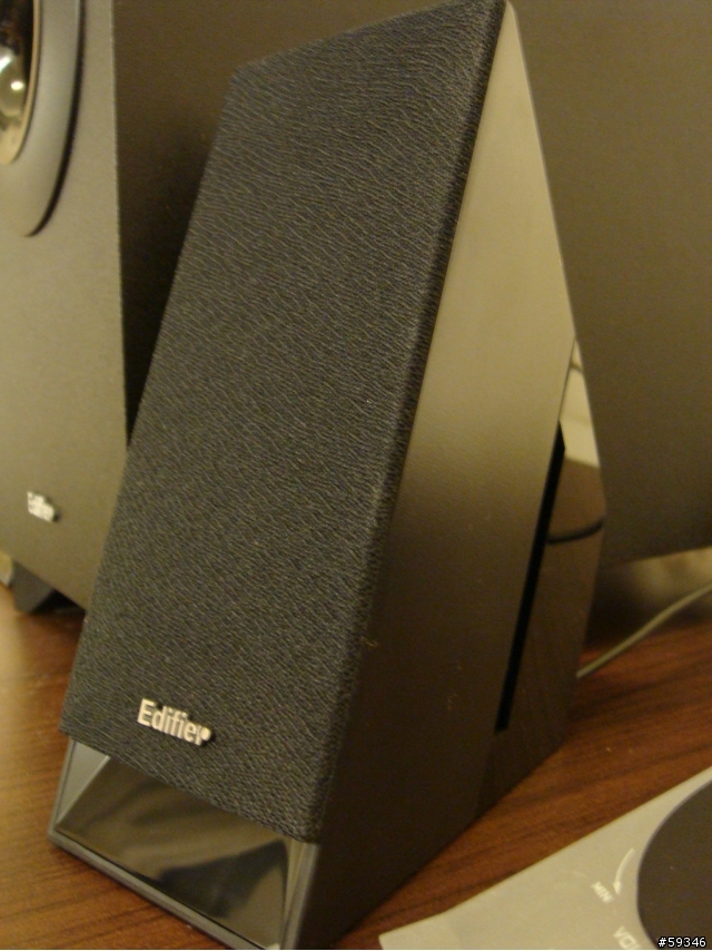 [開箱] Edifier M1360 三件式喇叭 千元有找超值入手