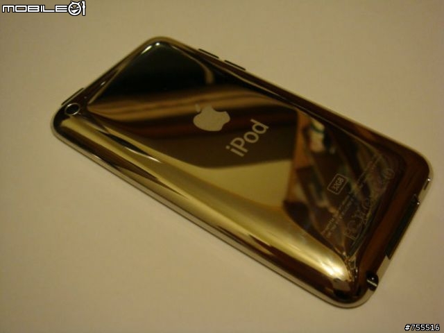 [開箱]我的港版ipod touch 4 32GB 同場加映ipod4 iphone4 iphone3GS比較