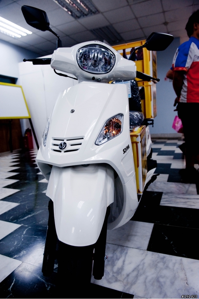 SYM 新車 野狼傳奇R125 150寬胎版正式登場，同場加映金發財125