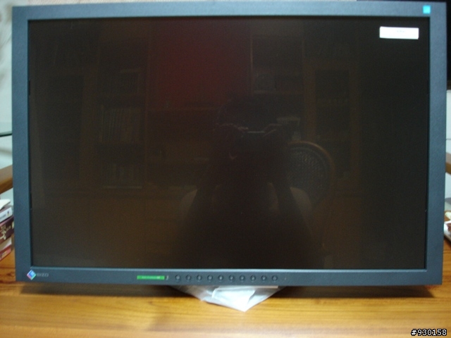 [開箱]不專業的 EIZO S2433W-FS 開箱文