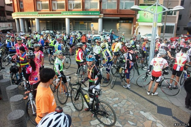 桃竹苗  .瘋200K 開小藍車.隨意拍  YA!!  S1