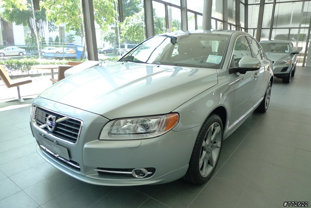 昨天下午到台北開會  賞VOLVO S80T   真的是有舒適到   開過真的覺得CP值有高到