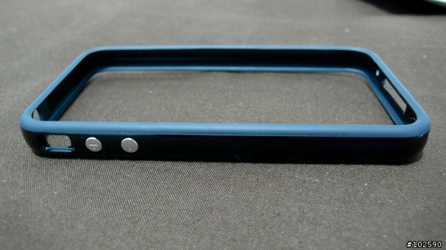 iPhone 4 + 保護殼 + 螢幕保護貼 (9/10 更新Apple原廠bumper)