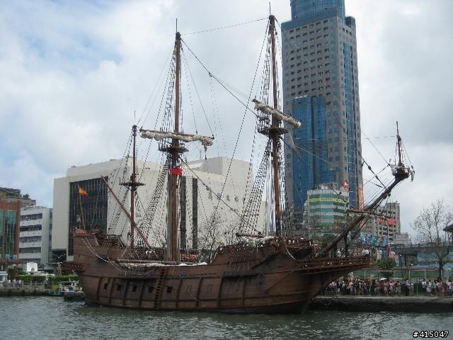 西班牙的逸品「仿古戰艦」基隆港現身!!(含正妹圖)