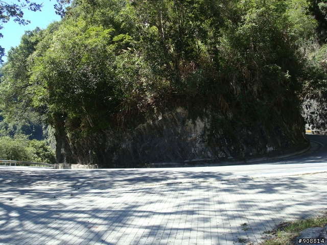 慶祝生日, 暫時拋開2010環西大賽, 自己和連襟跑去2天1夜的中台灣橫貫高山挑戰