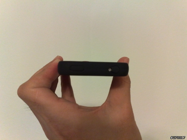 [简易开箱]加拿大无锁版iPhone4+LuckyLabs Spectra Wrap+Switcheasy Colors