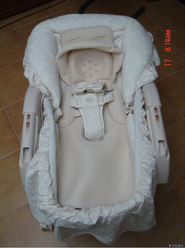 CHICCO櫸木大床及APRICA BABY SWING 680餐搖椅開箱^^