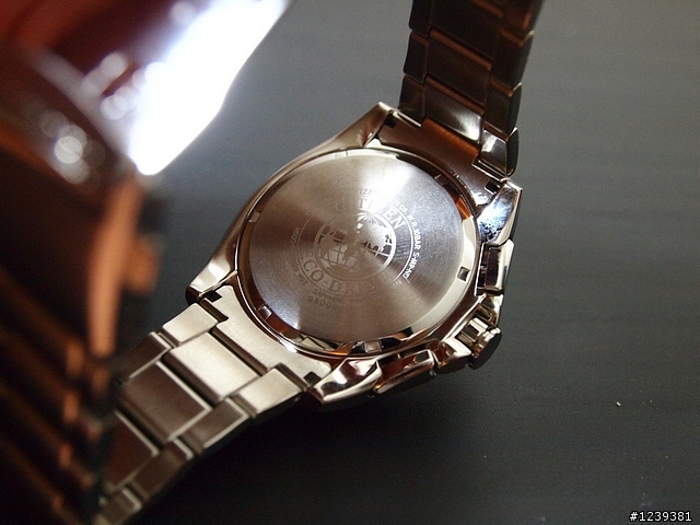 [分享] 父傳子承 Citizen Eco-Drive AT0821-59H