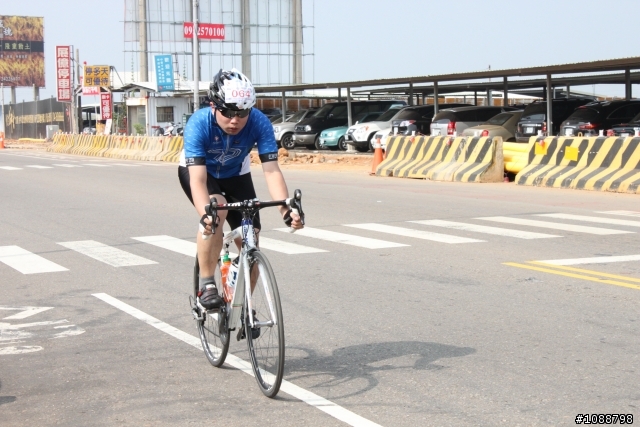 2010.09.03新增-2010.08.22 環台中100K拉力賽-車友照片(鯉魚潭轉140縣道&航空站補給站前)(持續新增中,請耐心等候~謝謝大家)