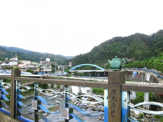 出外靠朋友！行李靠箱神！環島之旅~~(圖很多請耐心收看)