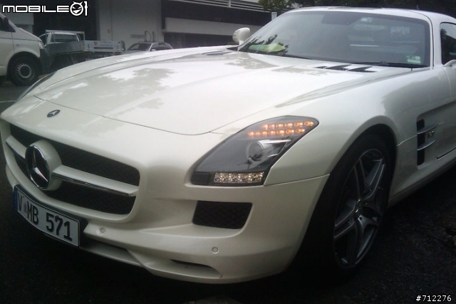 巧遇 SLS AMG