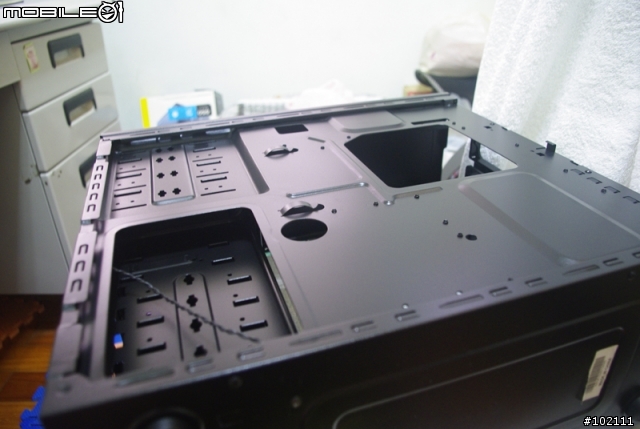 [開箱] 背負傳統的革命兒 Xigmatek Asgard II