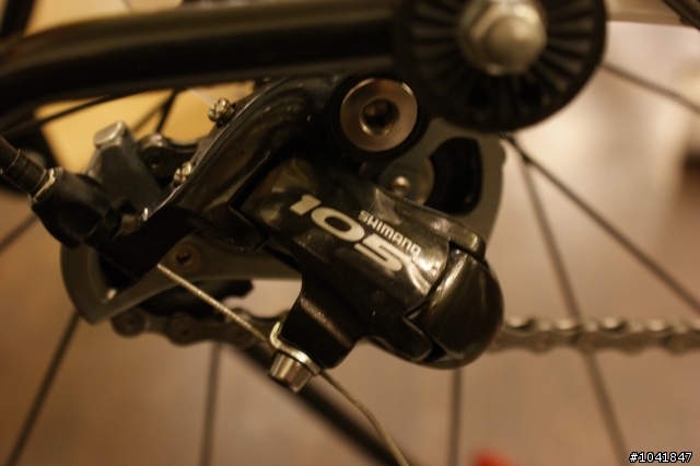 [分享] 朋友的第1台公路車 2010年TCR Advanced 3