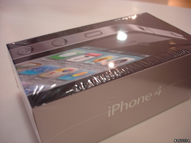 夜深人不靜-遠傳iPhone4世貿台北場首賣會分享（加映台哥大首賣）