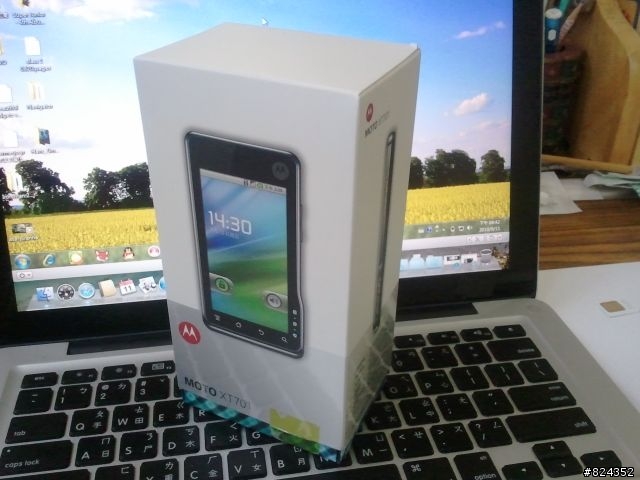 Motorola XT701 開箱