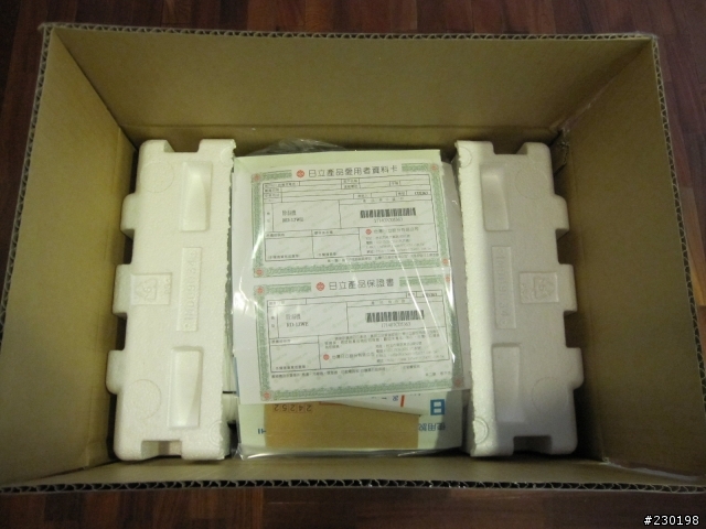 日立FUZZY感溫適濕環保除濕機 RD-12WE