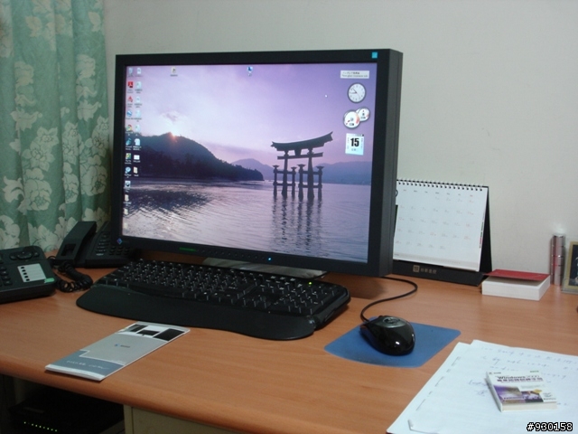 [開箱]不專業的 EIZO S2433W-FS 開箱文