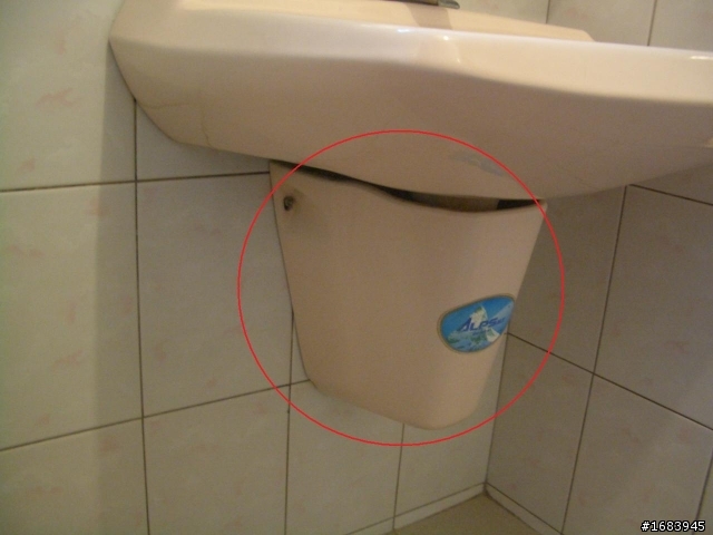 [DIY] 浴室臉盆的水龍頭汰換