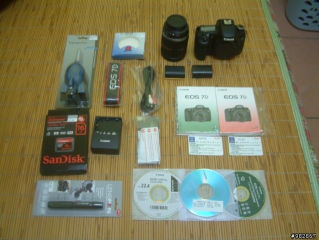 「開箱文」CANON 7D、NISSIN Di866及週邊相關物品