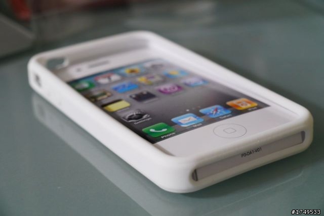 [開箱分享]千元以下日系 iPhone4 高質感 3H高硬度 彩殼 開箱 [同場加映：清爽 白綠雙星Silicon case]