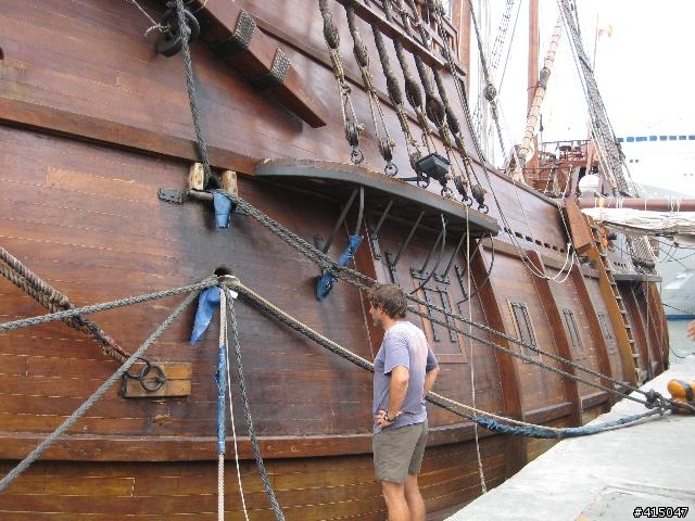 西班牙的逸品「仿古戰艦」基隆港現身!!(含正妹圖)