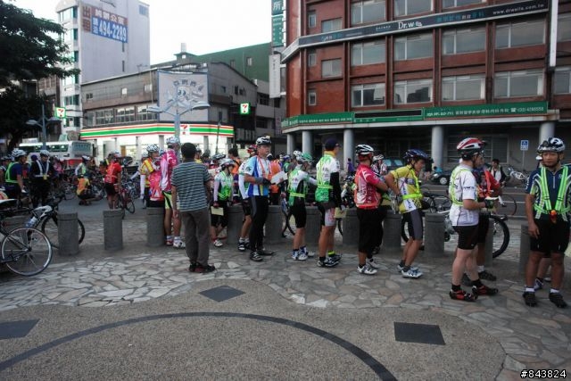 桃竹苗  .瘋200K 開小藍車.隨意拍  YA!!  S1