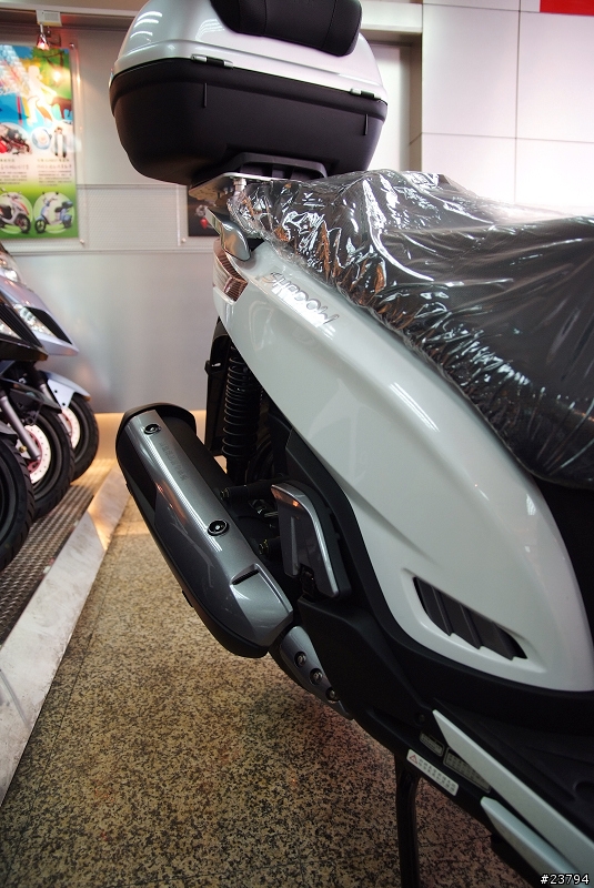 SHADOW 300有人牽車了嗎........9/16新增實車圖
