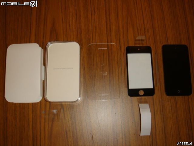 [開箱]我的港版ipod touch 4 32GB 同場加映ipod4 iphone4 iphone3GS比較