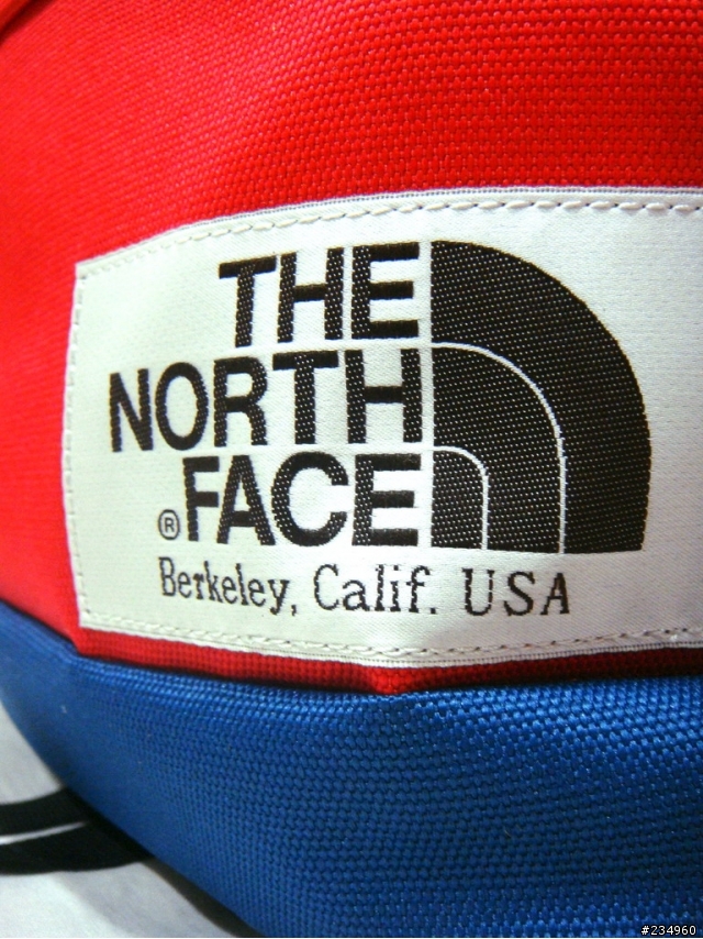 【分享】The north face 風衣 & 後背包