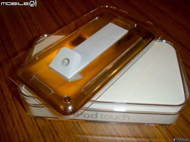 [開箱]我的港版ipod touch 4 32GB 同場加映ipod4 iphone4 iphone3GS比較