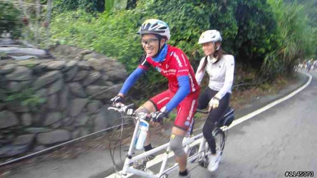 (肉咖土法鍊鋼速成法)一隻猴子﹑二隻小豬﹑三生有幸之20100905NS挑戰巔峰武嶺！