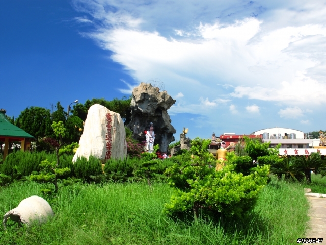 出外靠朋友！行李靠箱神！環島之旅~~(圖很多請耐心收看)