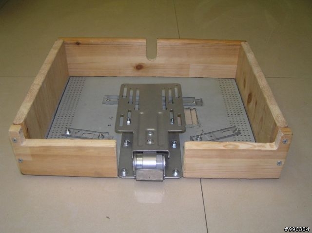 [分享]DIY土炮 "硬上" 家用15.4吋液晶電視變身 ==> 車用吸頂螢幕...