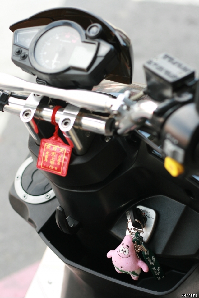 X-hot  150  換機油哪個方式比較好?